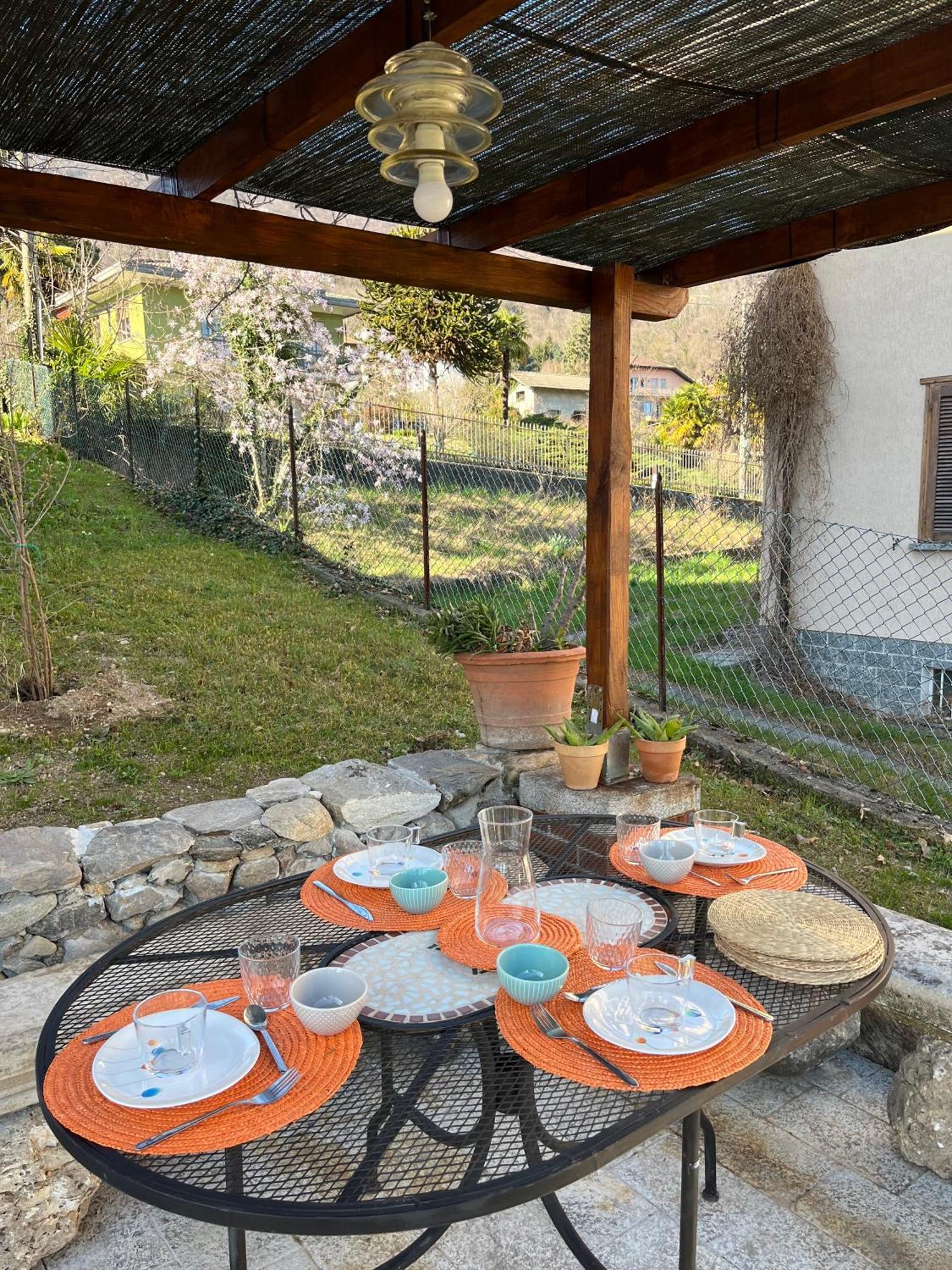 Appartamento Turistico - Via Montenudo Casalzuigno Exterior foto